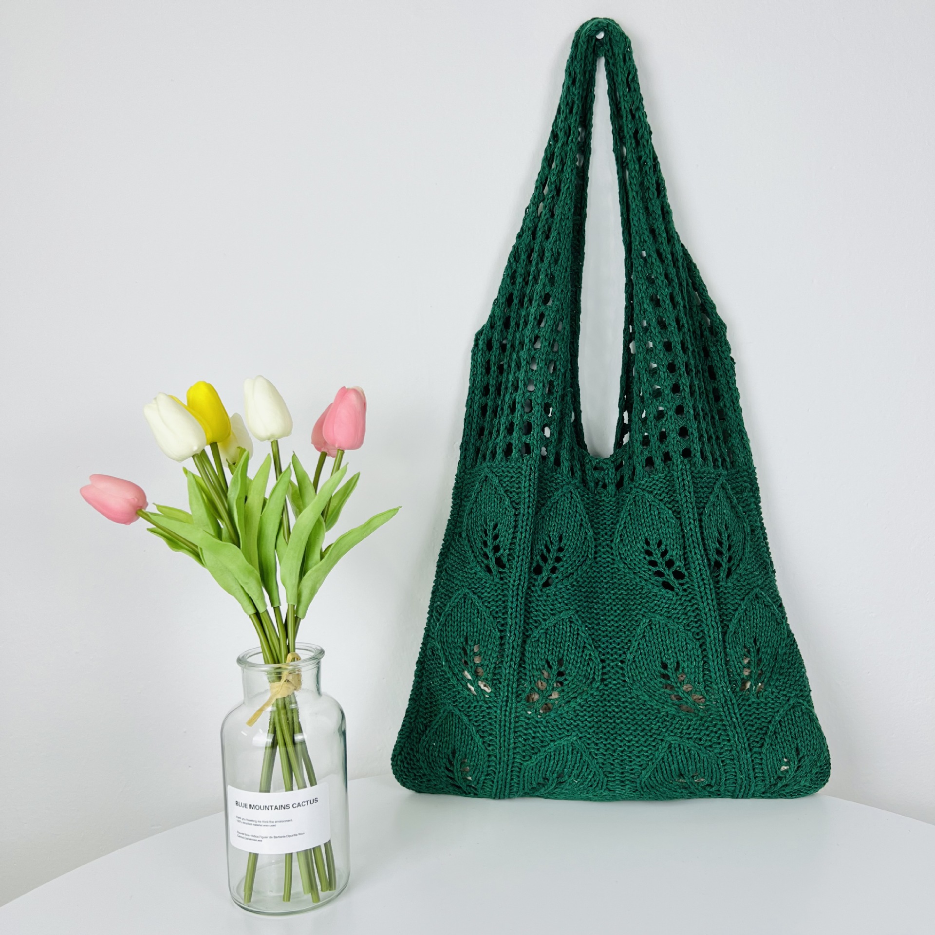 New leaf shaped handbag from Japan and South Korea large capacity tote bag solid color crossbody bag knitted bag hollowed out bag single shoulder bag 