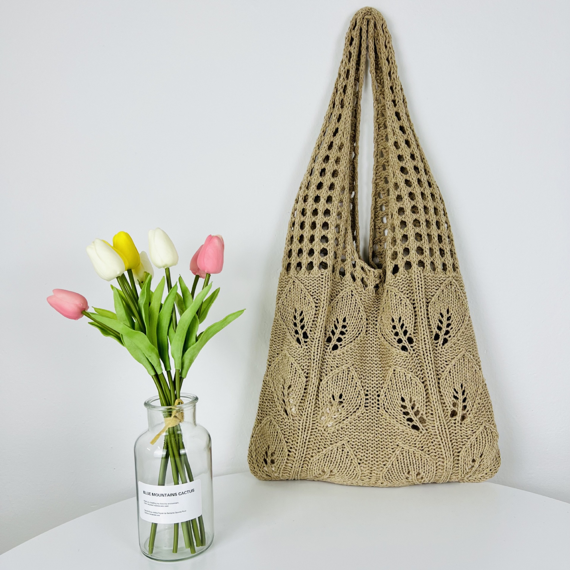 New leaf shaped handbag from Japan and South Korea large capacity tote bag solid color crossbody bag knitted bag hollowed out bag single shoulder bag 