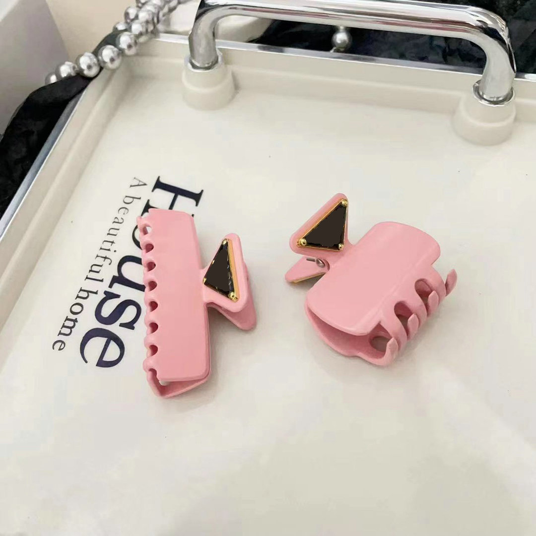 Women Clips Barrette Brand Letter Pink Black Hairpin Charm Accessories Designer Hair Clip Fashion HairJewelry Gift Free shipping