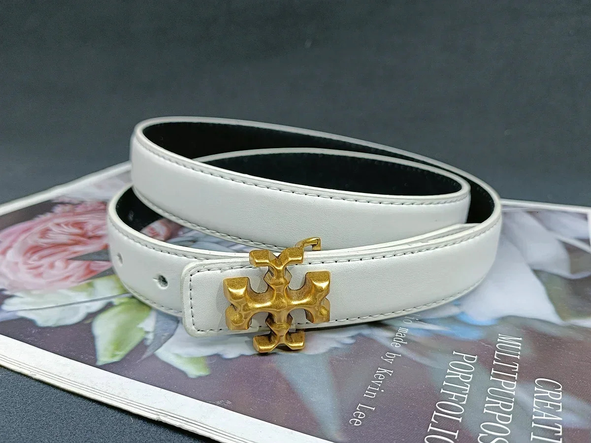 2024 Belt Fashion Letter Belt Womens Belt Cindy Parra Mujie 240530