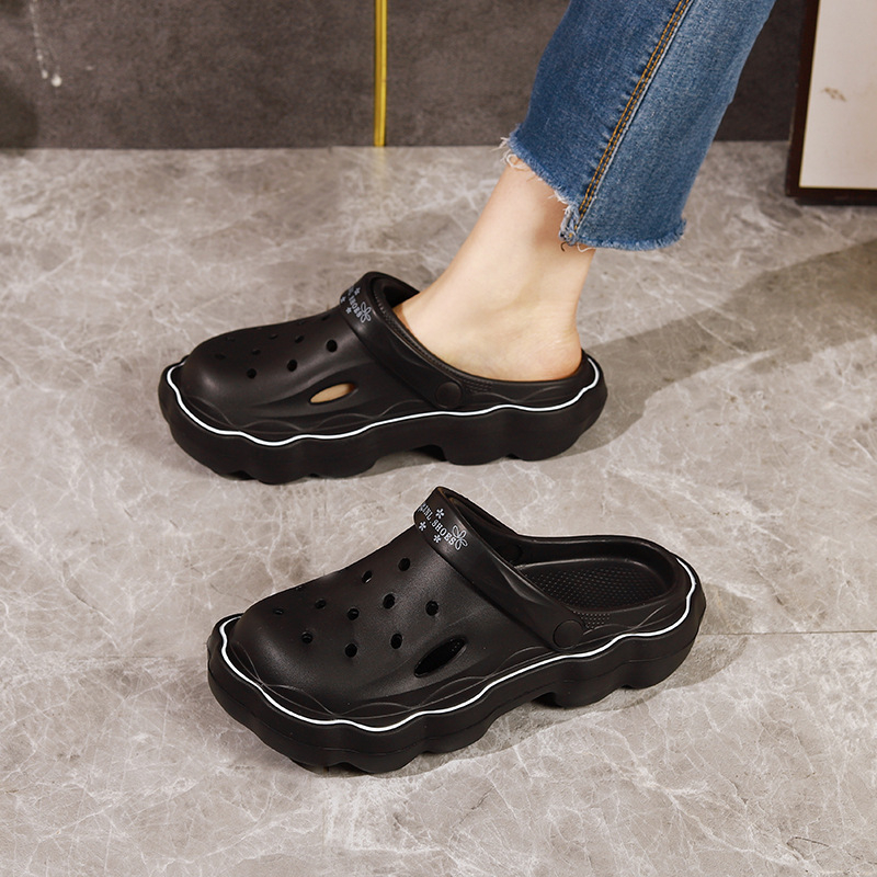 Thick Sole New Outwear Summer Comfortable Odor Resistant Anti slip Baotou Beach Sandals and Slippers EVA Womens Hole Shoes Free Shipping Lhshoe