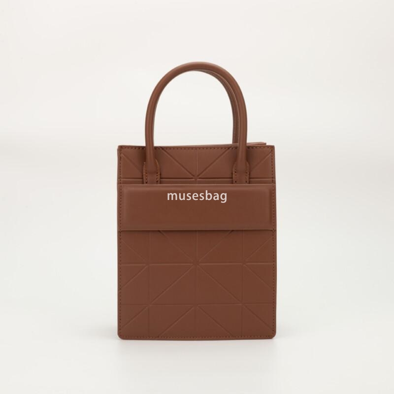 High quality new fashionable PU crossbody bag high-end and atmospheric women's handbag niche design commuting and leisure small square bag