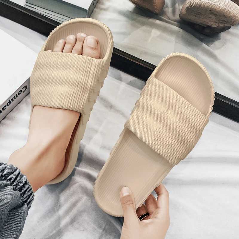 Unisex Hot Casual Sandals PVC Clogs Hole Garden Shoes White Adulto Plus Size 46 Man Slippers Sandalias Chaussure Homme S60711