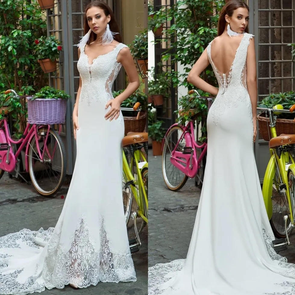 Elegant Mermaid Lace Backless Wedding Dresses Sheer Plunging Neck Appliqued Bridal Gowns Sweep Train Satin Trumpet 6660312