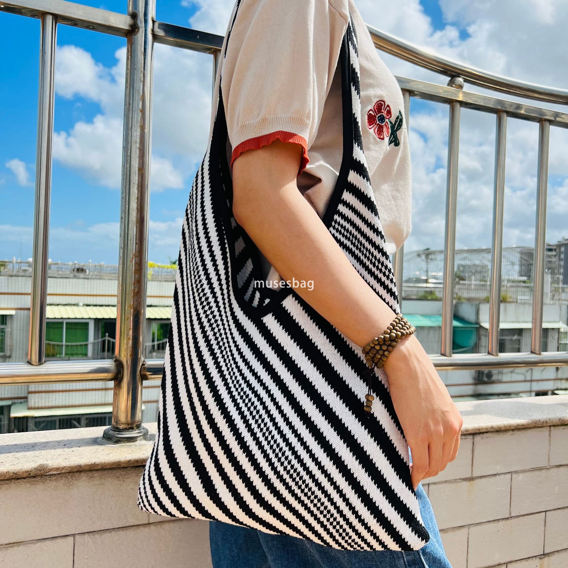 New High Quality Plush Knitted Korean Stripe Bag Contrast Knitted Bag Large Capacity Tote Bag Single Shoulder Bag Women Bag Trendy