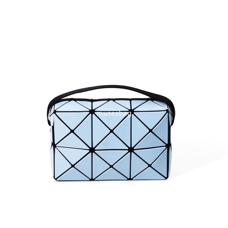 Designer Fashion Women High end One Shoulder Crossbody Small Square with Dia Grid Cupid Retro Classic Geometry Mini Phone Bag 4