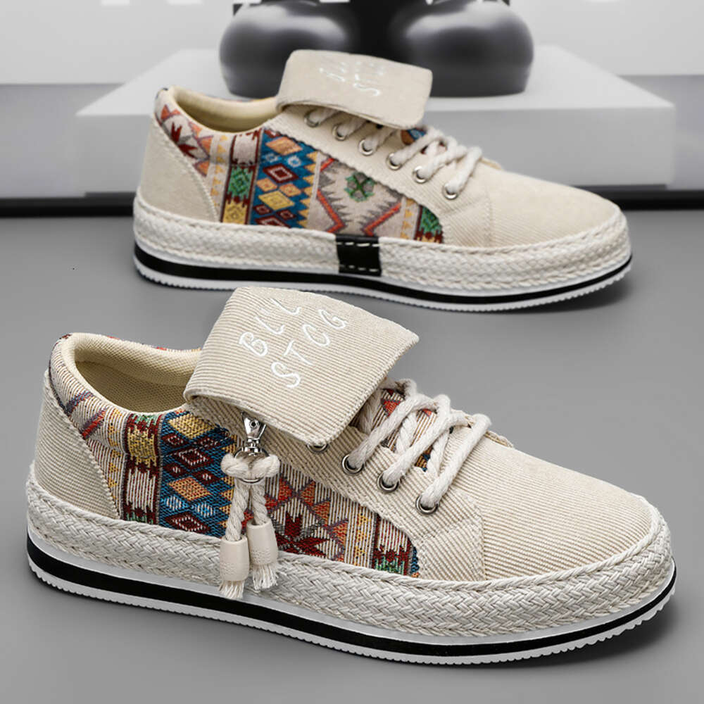 2024 New Fashion Canvas Shoes for Custom Embroidery Flip tongue Lightweight Casual Men walking shoes