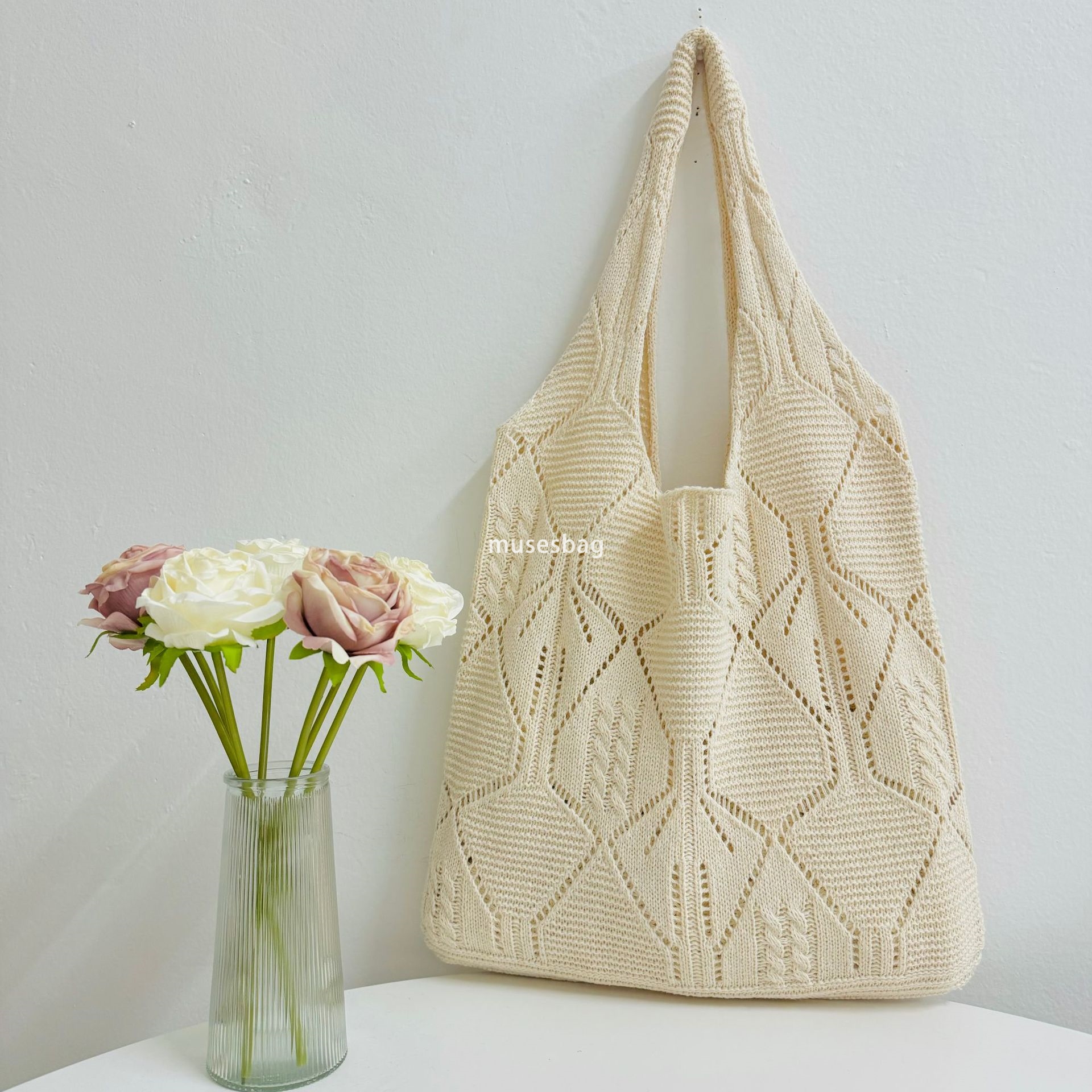 New atmospheric shopping bag commuting high-capacity tote bag travel beach bag knitted bag hollowed out bag bohemian style woven bag
