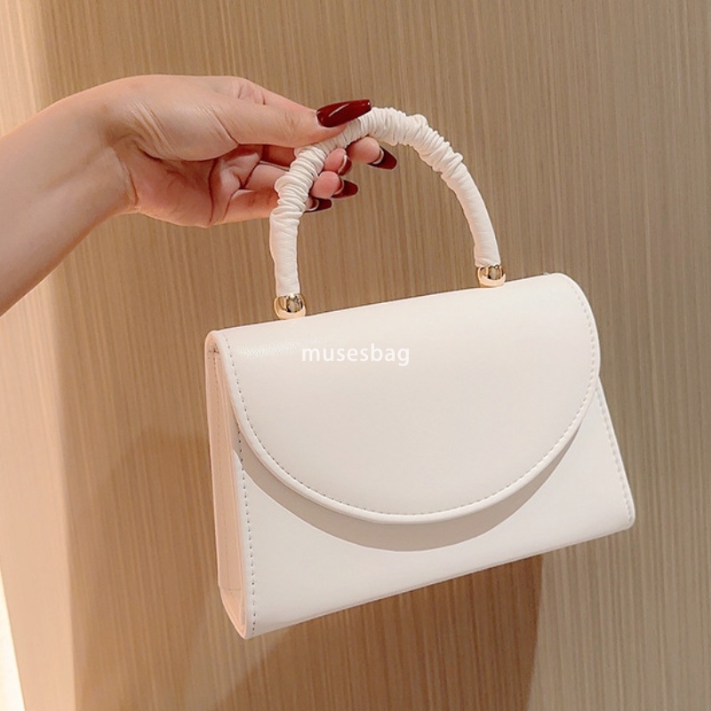 Designer Ladies Fashion Women's Dinner Bag Celebrity Design Light Luxury Handheld Bag Versatile Simple Chain Single Shoulder Crossbody Bag