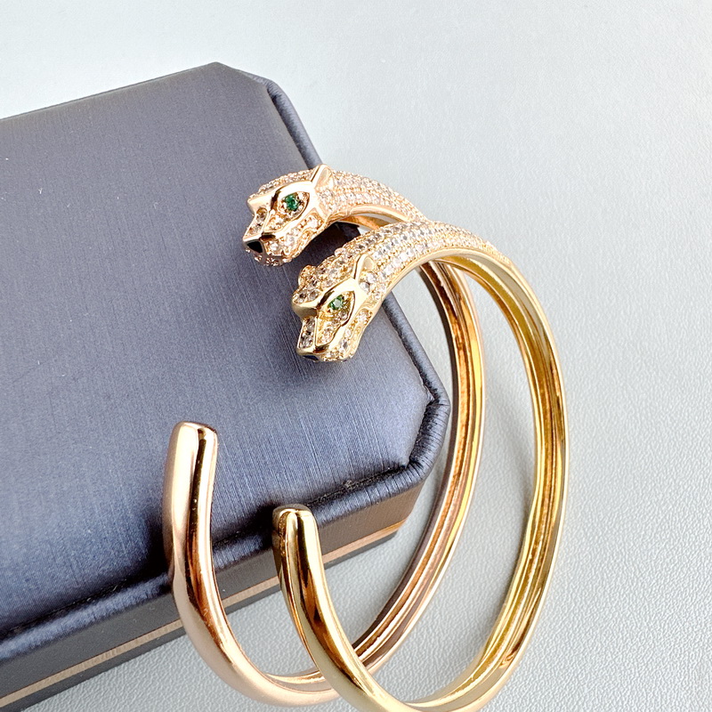 Designer Collection Fashion Style Open Bracelets Women Lady Inlaid Diamond Green Eyes Plated Gold Color Leopard Panther Bangle