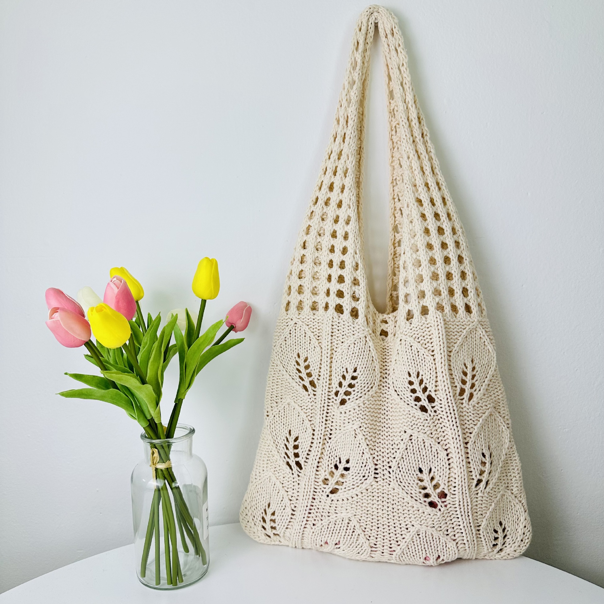 New leaf shaped handbag from Japan and South Korea large capacity tote bag solid color crossbody bag knitted bag hollowed out bag single shoulder bag 