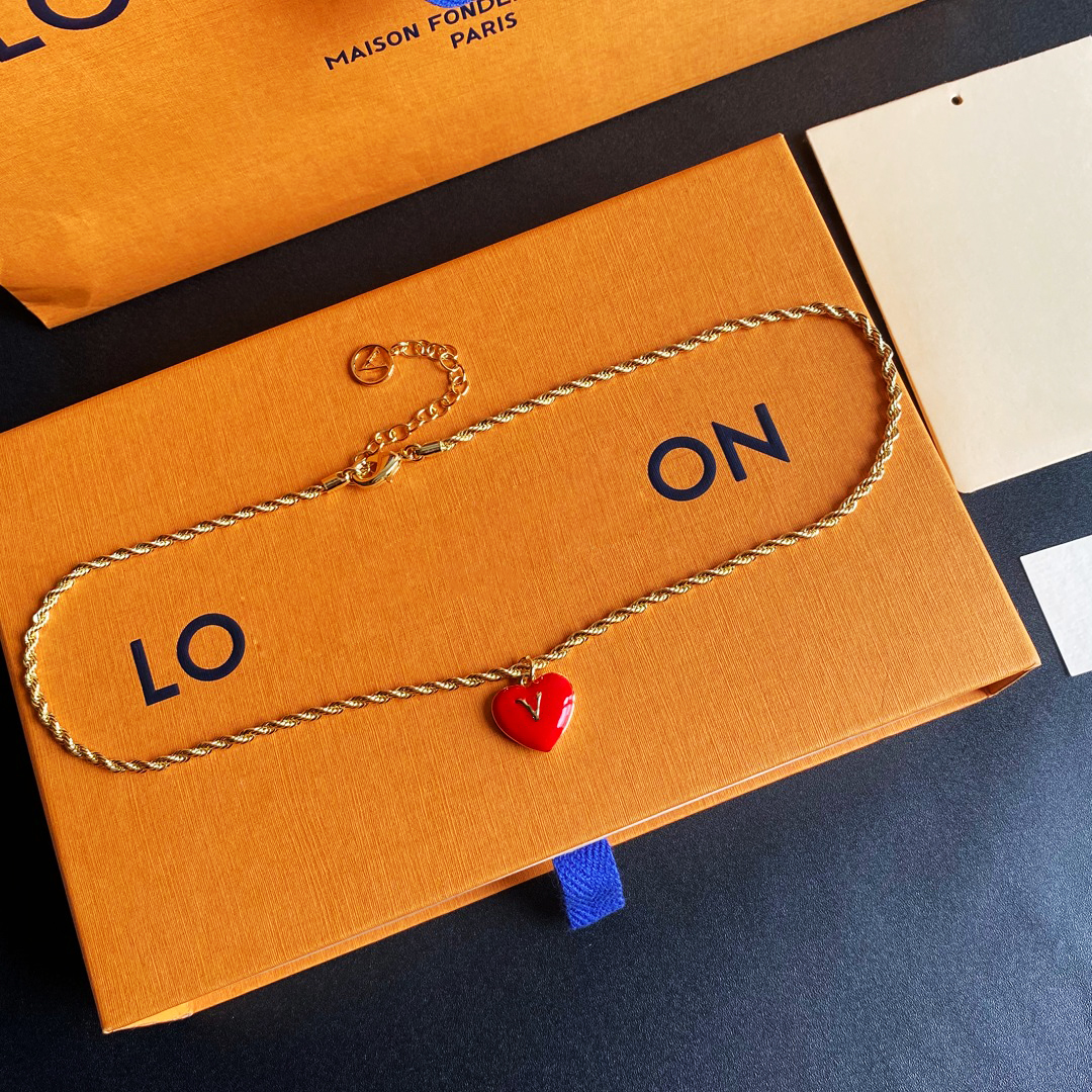 Designer Necklace Classic designer red heart Necklace Pendant Pearl Mother Necklace Pendant Jewelry luxurys women Couples Party Gift trend