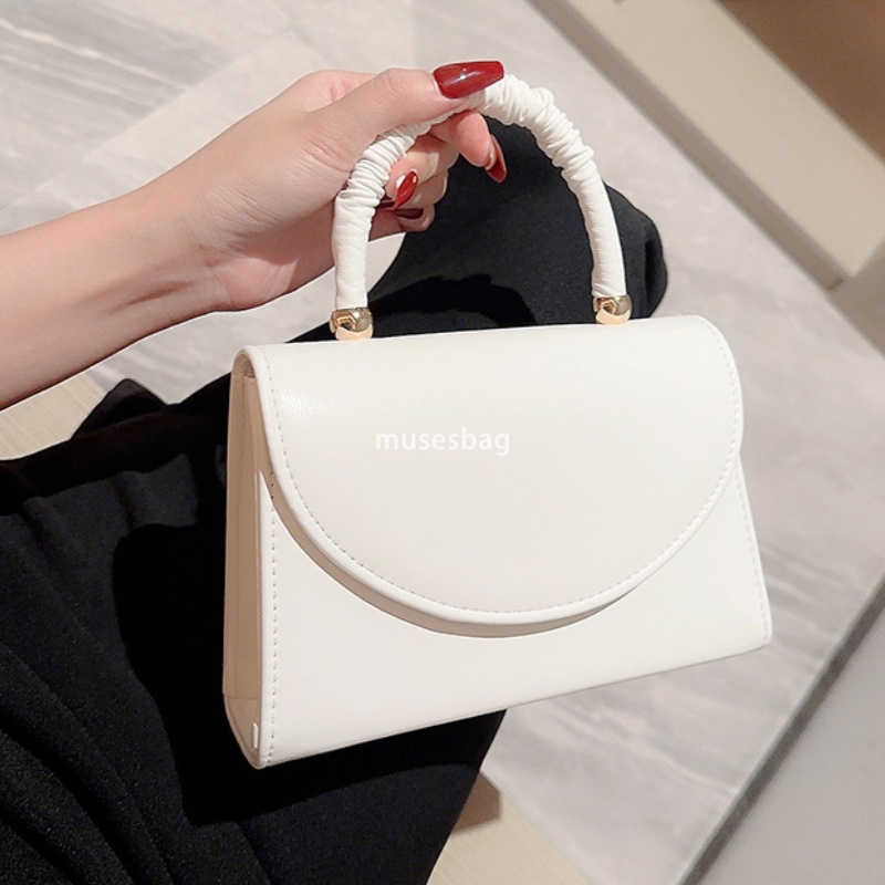 Designer Ladies Fashion Women's Dinner Bag Celebrity Design Light Luxury Handheld Bag Versatile Simple Chain Single Shoulder Crossbody Bag
