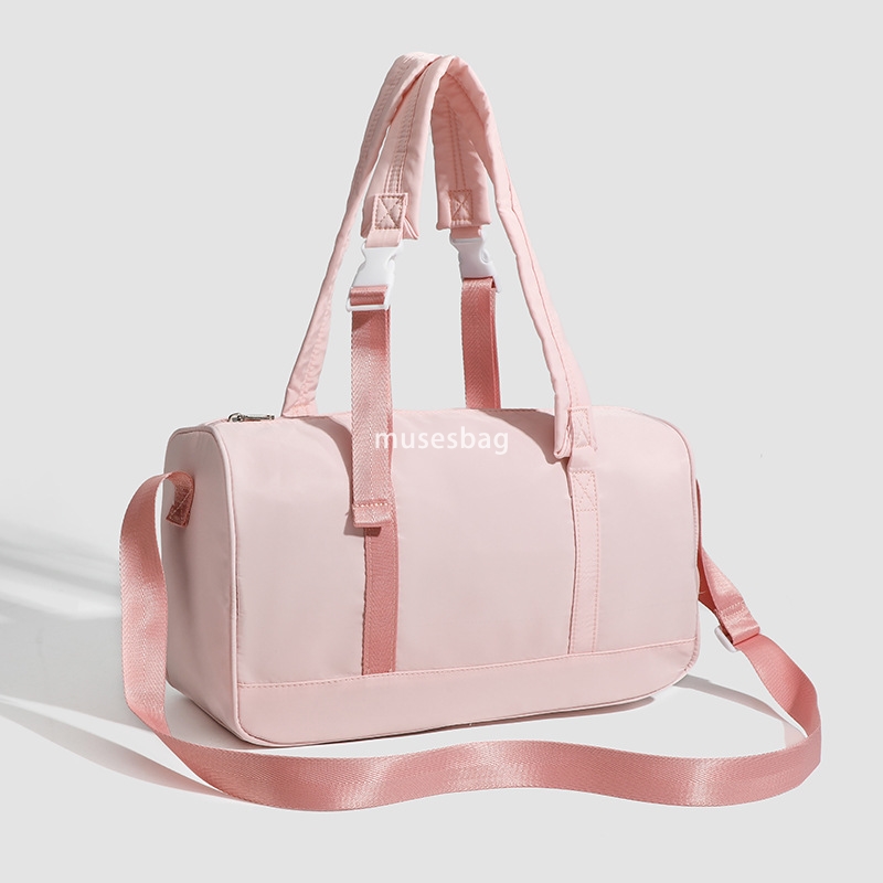 New minimalist and atmospheric peach powder large capacity short distance travel bag minimalist and fashionable versatile sports and fitness bag