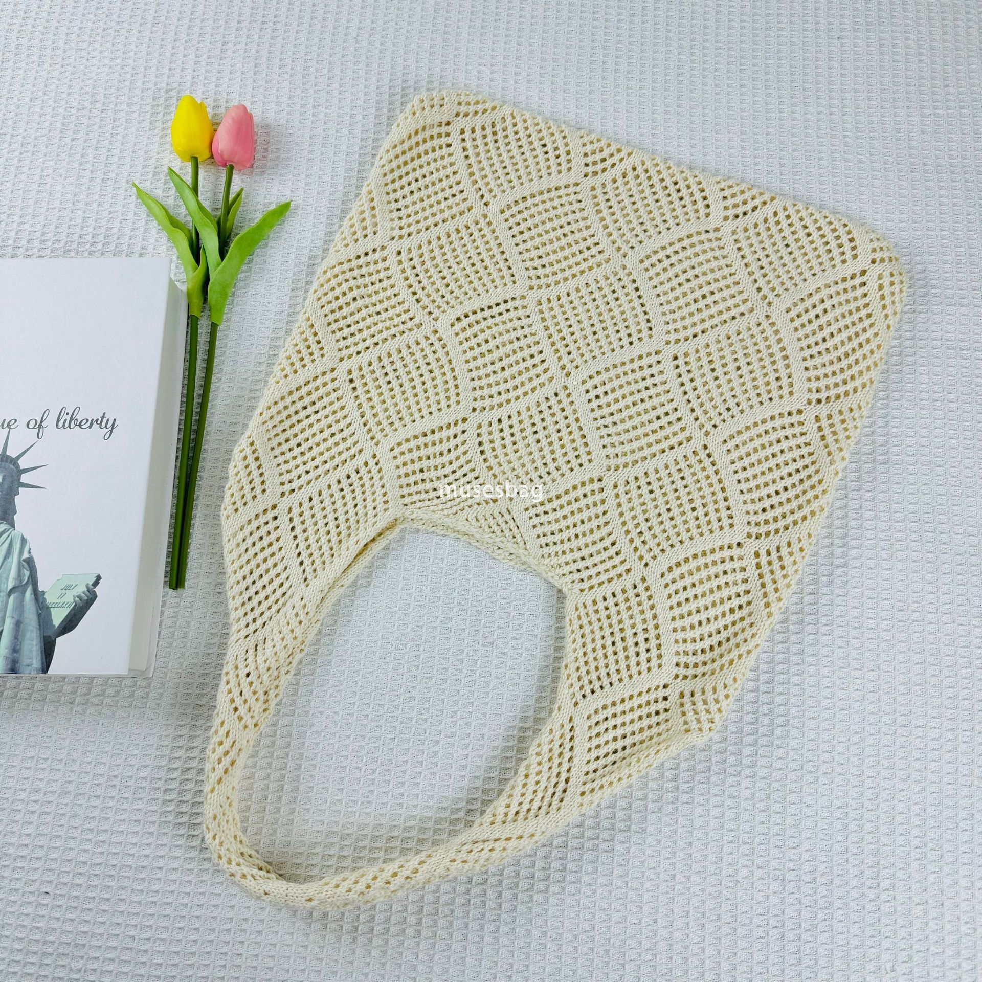 New minimalist and atmospheric woolen knitted bag woven bag shoulder bag large capacity tote bag bohemian beach travel handbag