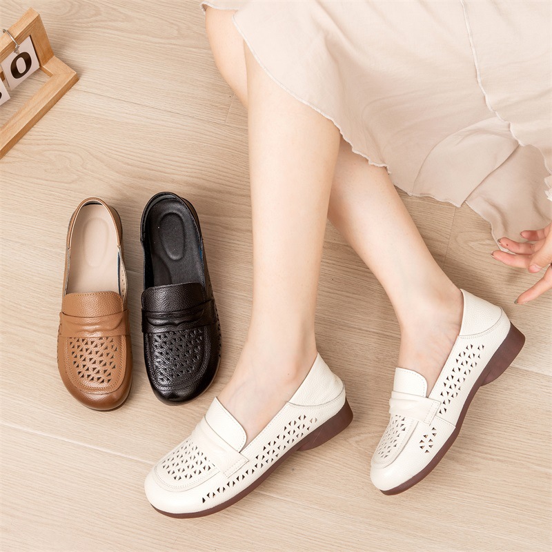 New Breathable Fashion Summer Versatile Hollow Comfortable Anti slip Hole for Middle and Elderly Womens Shoes Flat Sandals Free of Shipping Lhshoe Sal