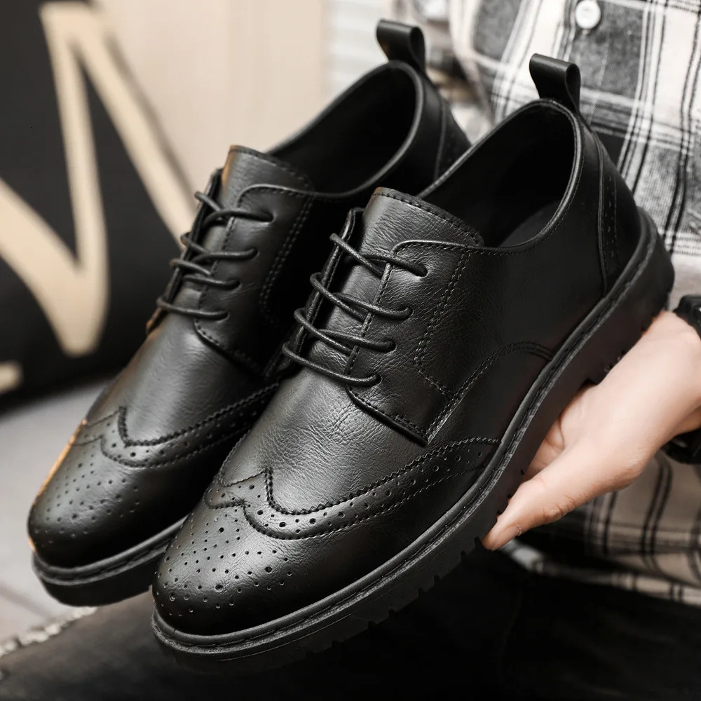 Men's Leather Oxford Brogue Dress Shoes: Handcrafted Classic Business Formal Footwear