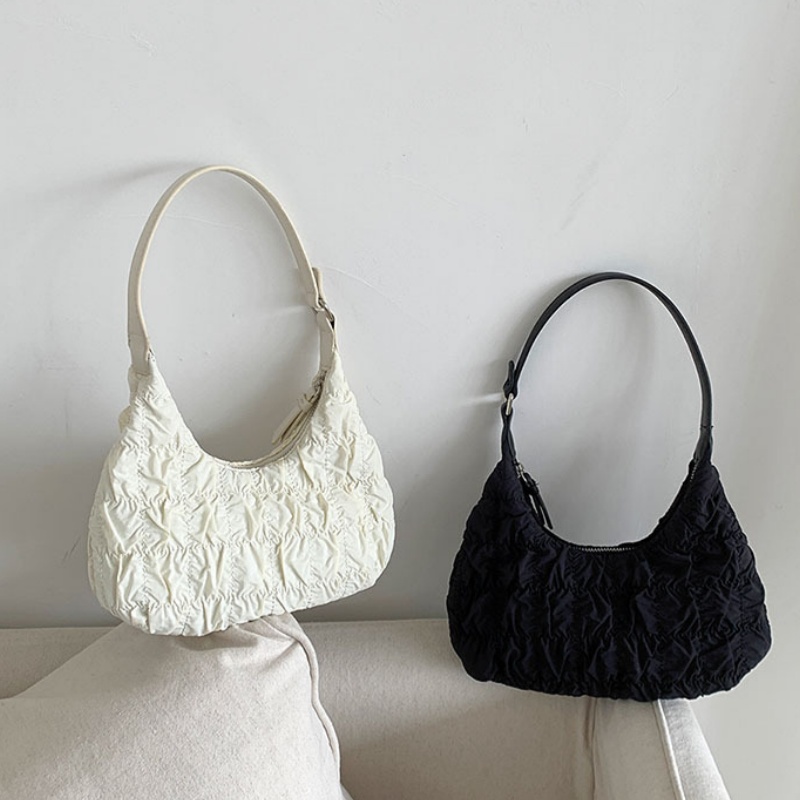 Instagram minimalist pleated underarm bag puff bag new high-end and fashionable bag spicy girl cloud carrying shoulder bag