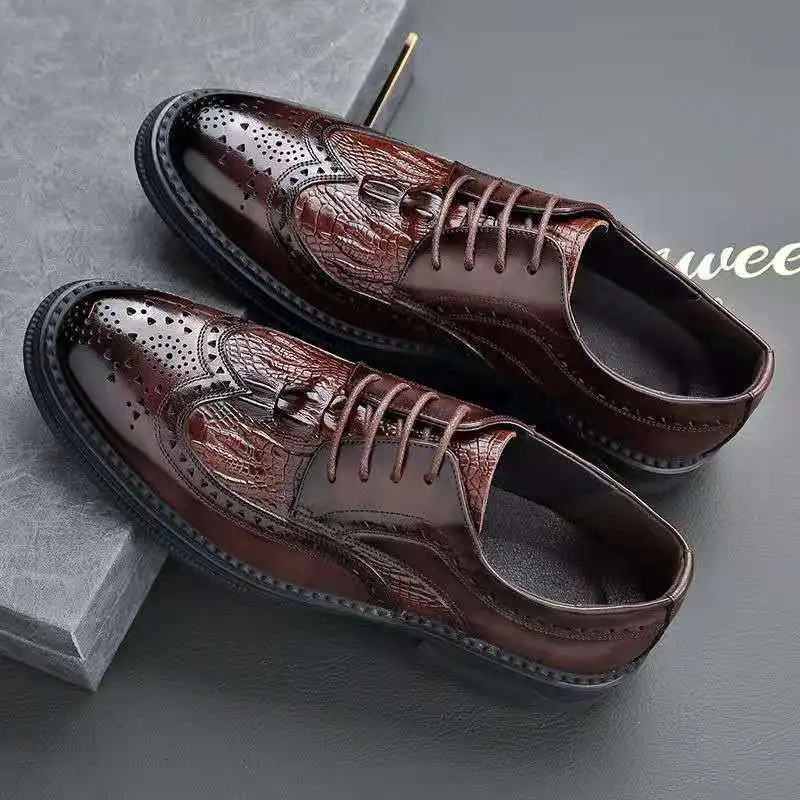 Genuine Leather Gentleman Dress Shoes Men Brogues Oxford Shoes Quality Suit Shoes for Men Classic Mens Business Leather Shoes 240607