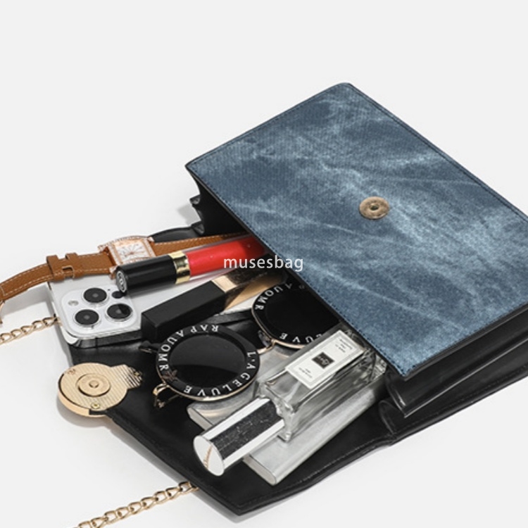 Women Korean version of autumn and winter bags new niche high-end fashionable and versatile one shoulder crossbody chain small square bag trend