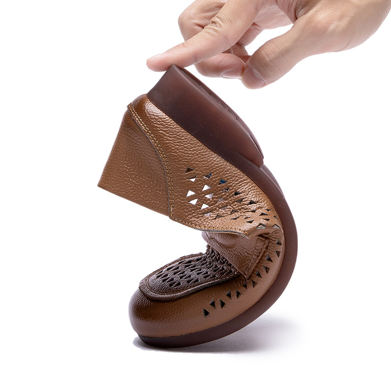 New Breathable Fashion Summer Versatile Hollow Comfortable Anti slip Hole for Middle and Elderly Womens Shoes Flat Sandals Free of Shipping Lhshoe Sal