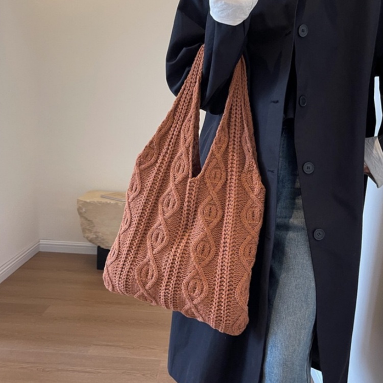 New woolen knitted bag with diamond shaped woven bag single shoulder bag large capacity commuting tote bag bohemian style