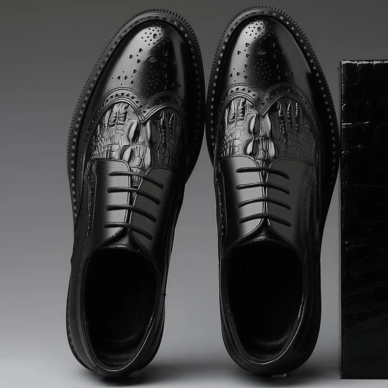 Genuine Leather Gentleman Dress Shoes Men Brogues Oxford Shoes Quality Suit Shoes for Men Classic Mens Business Leather Shoes 240607
