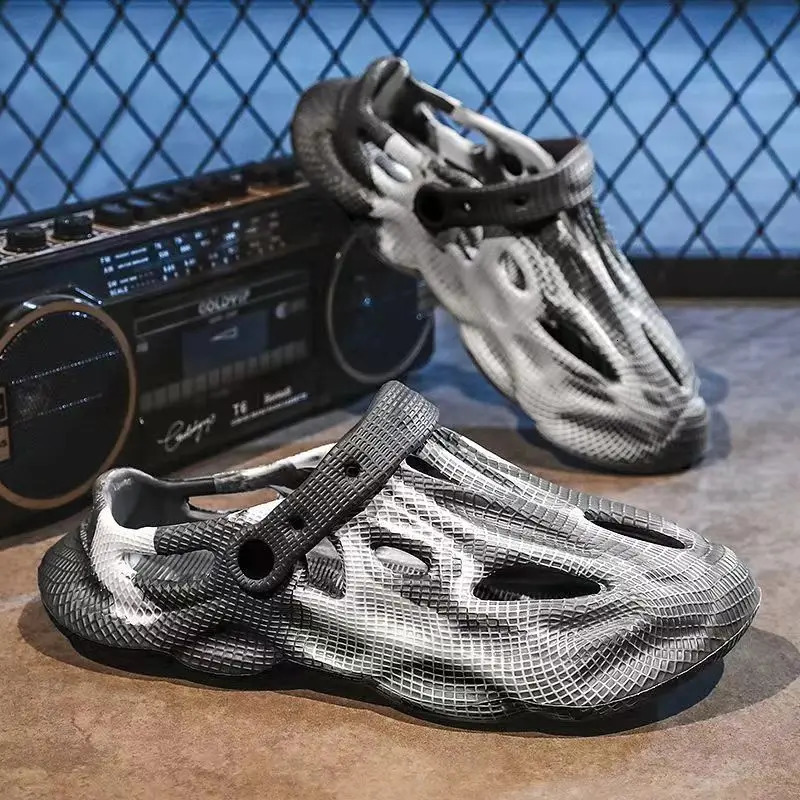 Novelty Garden Shoes for Women Mens Sandals EVA Lightweight Beach Clogs Summer Beach Zapatos Hombre for Men and Women 240601