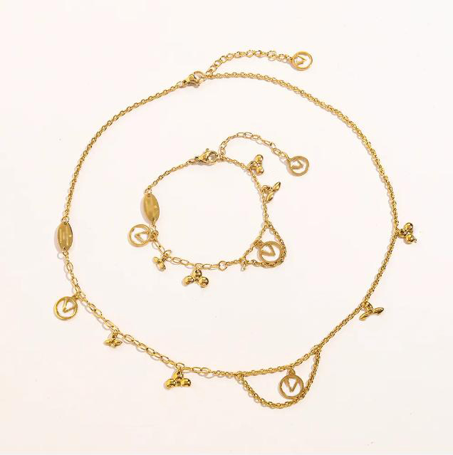 Jewelry Charm Deigner Pendant Necklace Bracelet Gold Plated Necklace Link Chain Men Women Chritma Gift