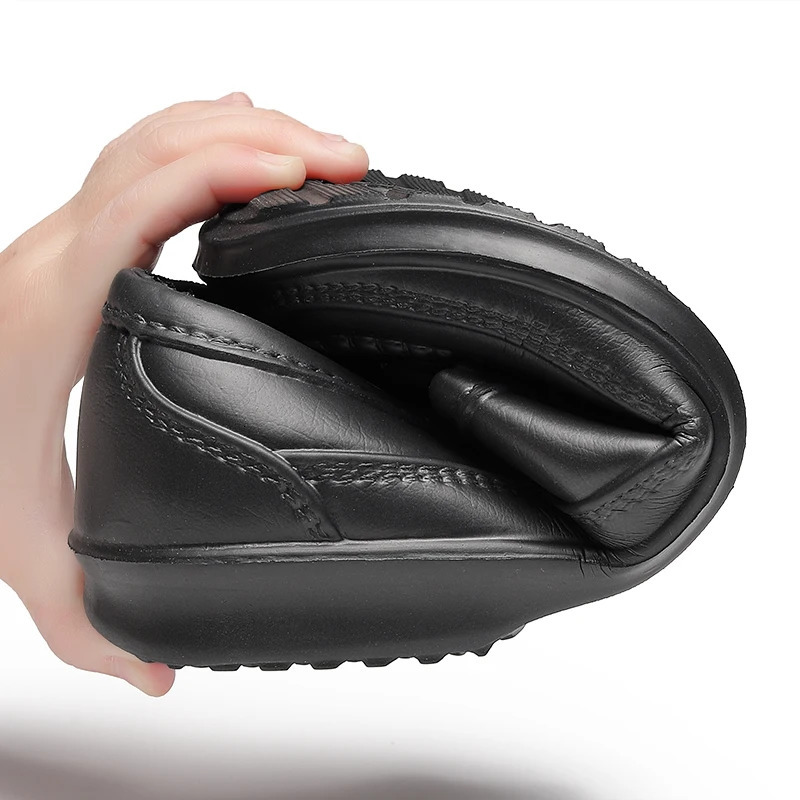 Mens chefs work shoes Fishermans shoes Waterproof and oil proof outdoor water shoes Outdoor light hiking rain boot men 240607