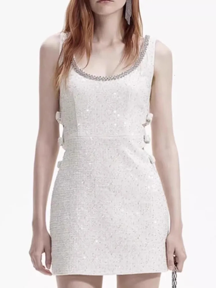 UCXQ Elegant U-neck Studded Diamond Bow Strap Dress sweet Tweed Sleeveless Short Dresses Women Spring Summer 23A8276 240529