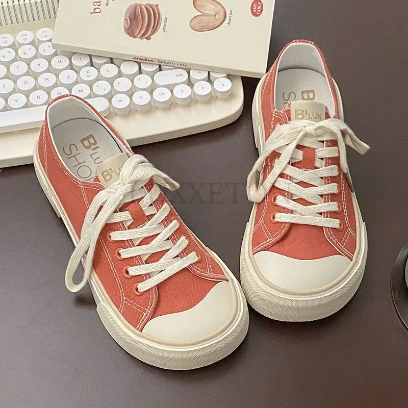 Womens Canvas Shoes Comfort Edition Korean Fashion Spring/Summer Womens Sports Shoes and Casual Womens Shoes 240516