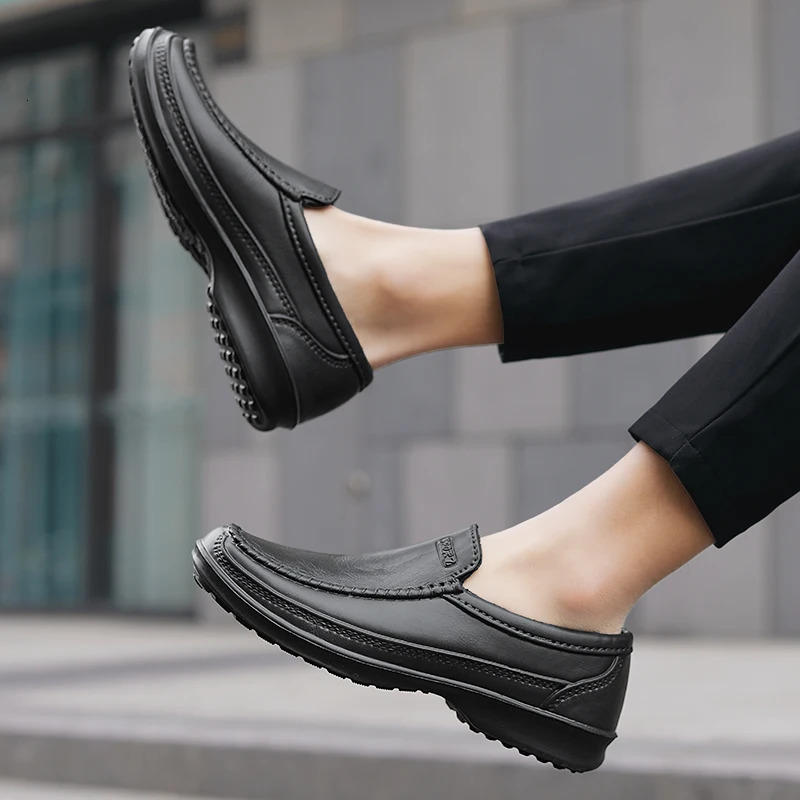 Mens chefs work shoes Fishermans shoes Waterproof and oil proof outdoor water shoes Outdoor light hiking rain boot men 240607