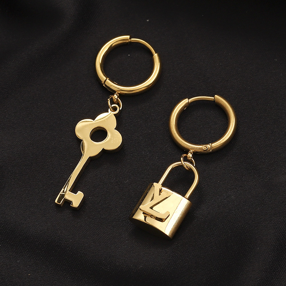 Designer Earring Brand Letter Stud Earrings Gold Plated Diamond Earrings Jewlery Women Wedding Party Gift