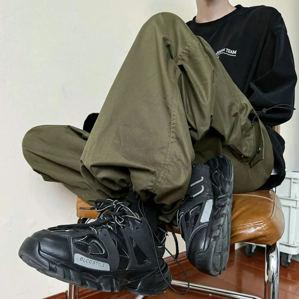 Y2k Cargo Pants for Women Parachute Sweatpants Streetwear Oversize Hip Hop Baggy Trousers Female Loose Wide Leg Tech Pants 240530