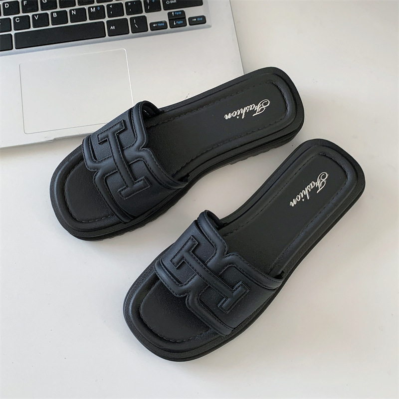 Fashion Flat Heel Slipper Summer Sandal Woman Shoes Outdoor Flip Flops Beach Sandales