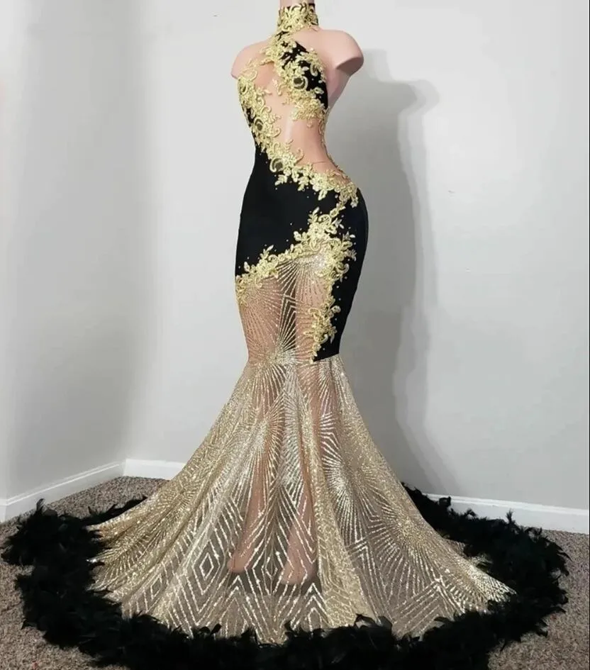 Green Mermaid Long Prom Dresses 2024 Halter Lace Appliques Feathers Sequined Birthday Party Sparkly Evening Gowns Robe De Bal 0220 0618