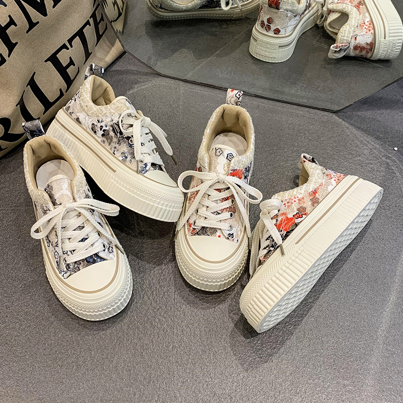 Designer casual shoes female designer travel leather lace up sports fashionable flat running training shoes women s shoe platform