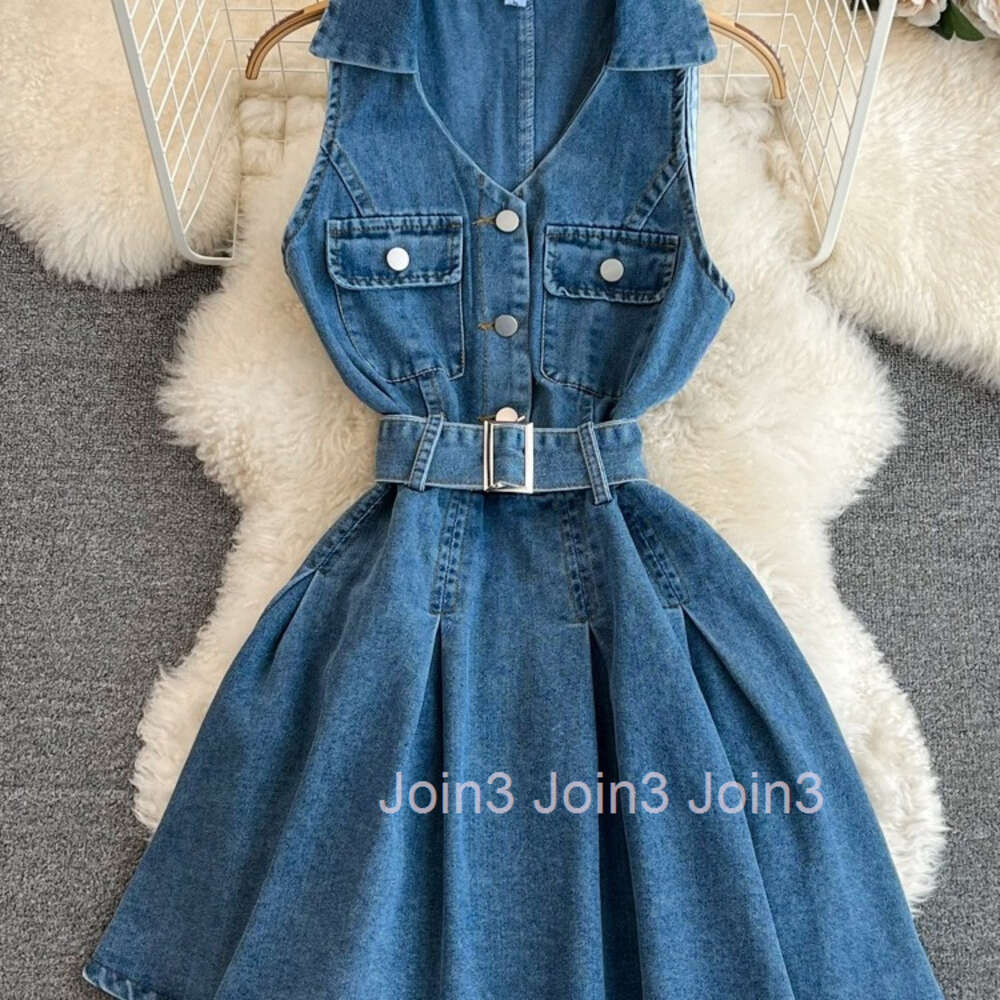 Summer French Style Sleeveless V-neck Hanging Neck and Waist Wrapping for Slim and Small Figure A-line Fluffy Denim Dress for Women