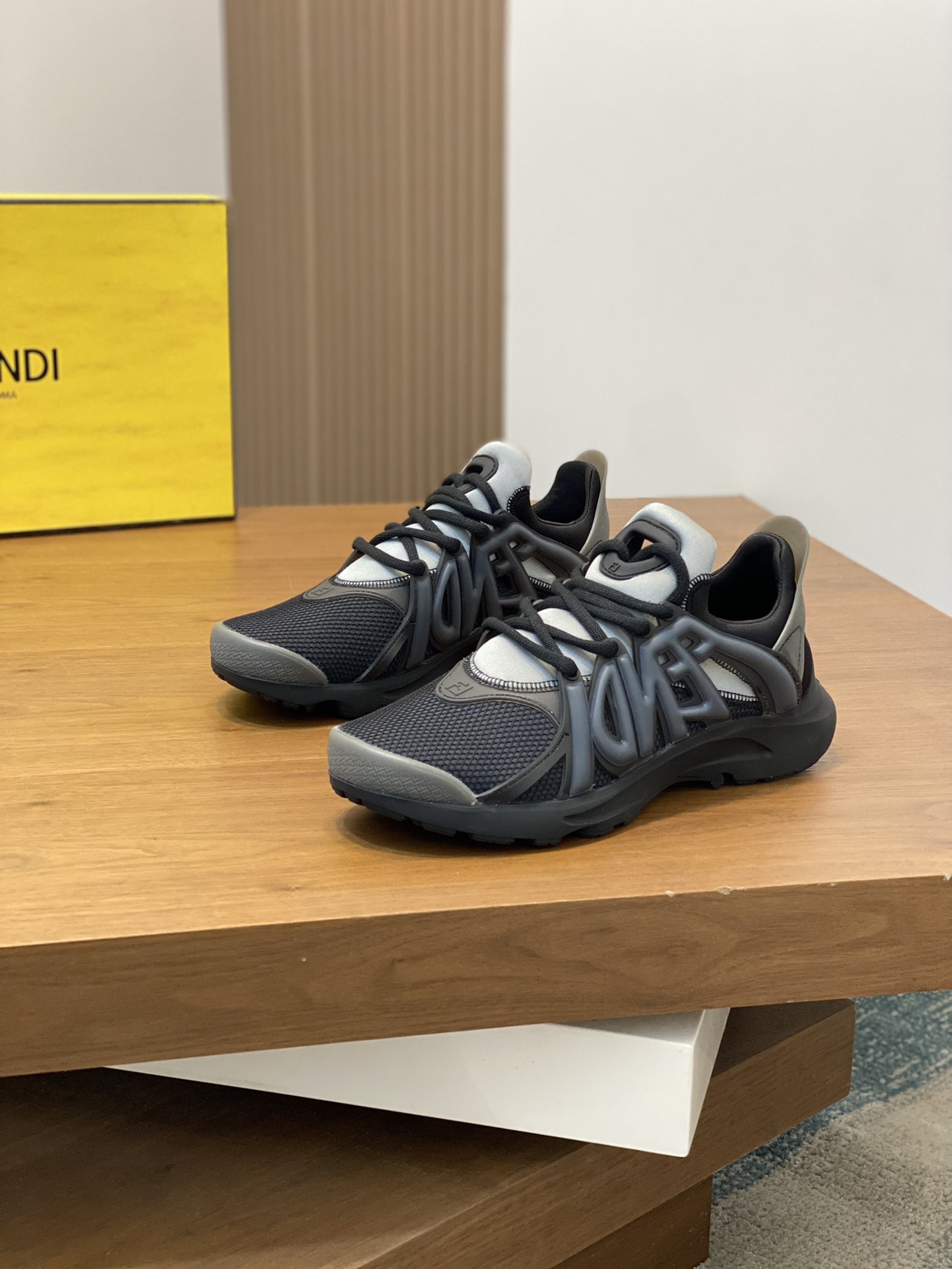 2024 New Fashions M… - image