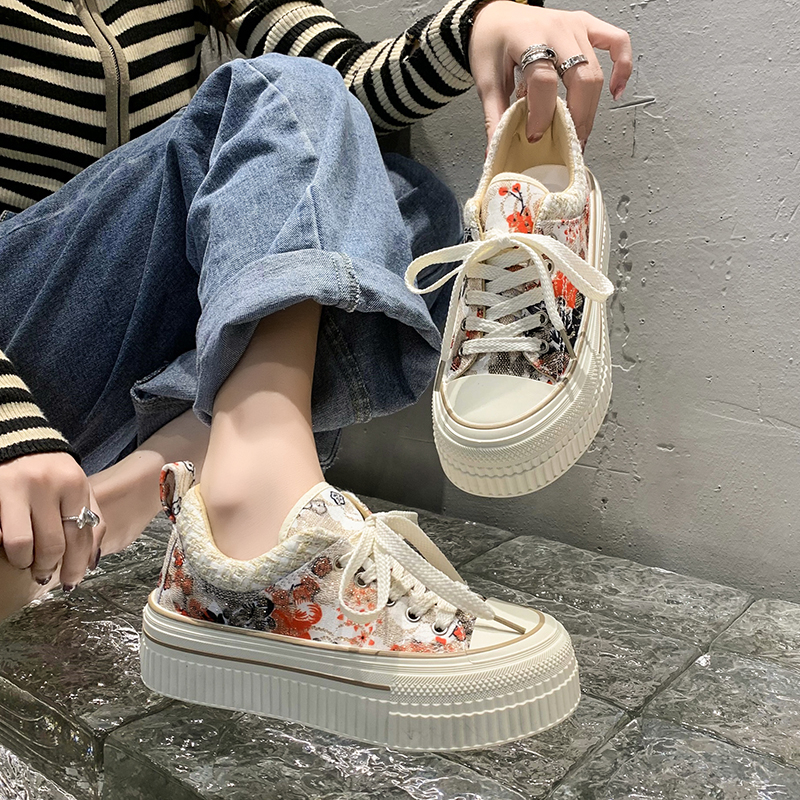 Designer casual shoes female designer travel leather lace up sports fashionable flat running training shoes women s shoe platform
