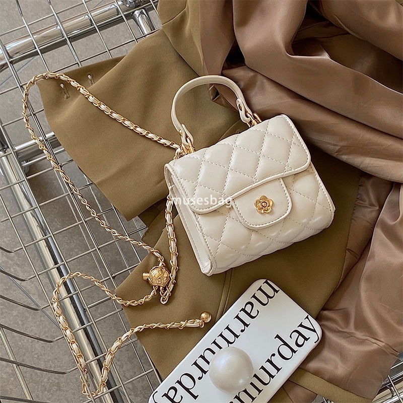 New Fashionable Small Fragrant Style Mini Bag High grade Handheld Small Square Bag Female Small Crowd Lingge Chain Versatile Crossbody