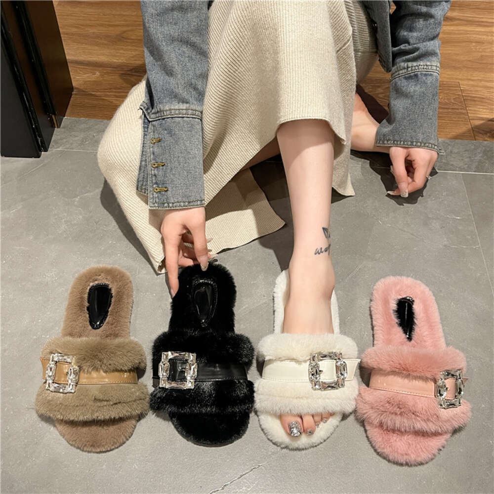 2023 Slippers Women Summer Ladies Square Toe Flat Slides Fashion Woman Metal Decoration Female women's Sandals Beach Lady Shoes