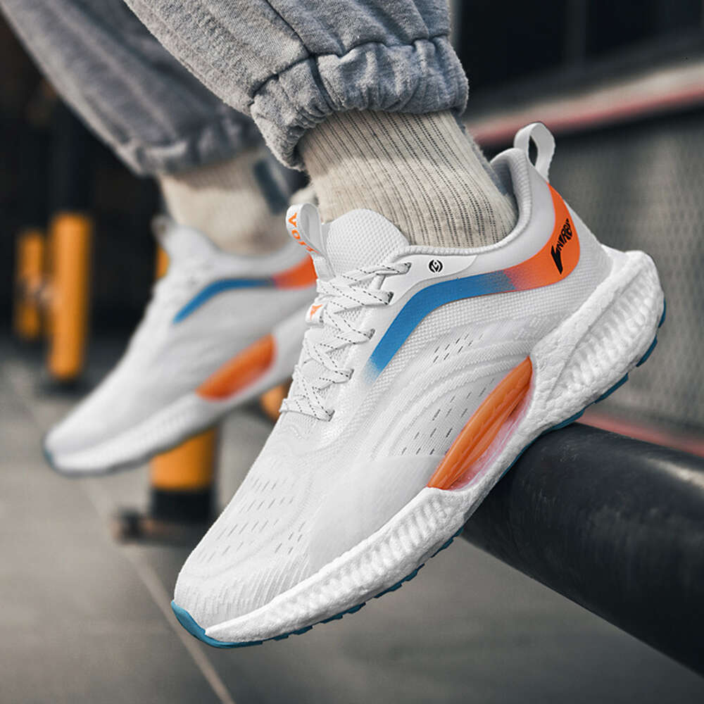 Custom Popular Couple Casual Sneakers Trendy Mens Outdoor Running Shoes