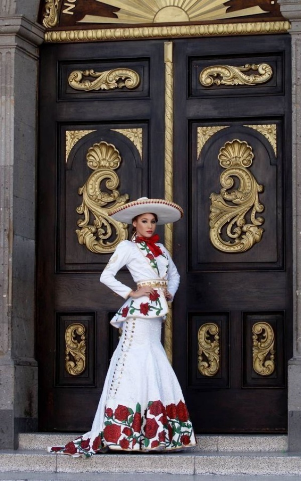 2024 Mexican Charro Mermaid Wedding Dresses Black Satin 3D Floral Lace Bride Sexy Backless African Bridal Gowns robes de mariee