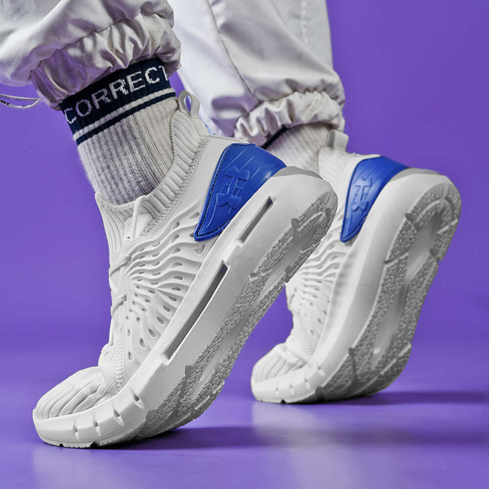 Fashion breathable ultra-lightweight casual sports outdoor men's and women's running shoes