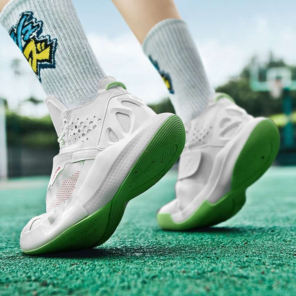 2022 Wholesale New Design Sports Running Basketball Men Basket Shoes