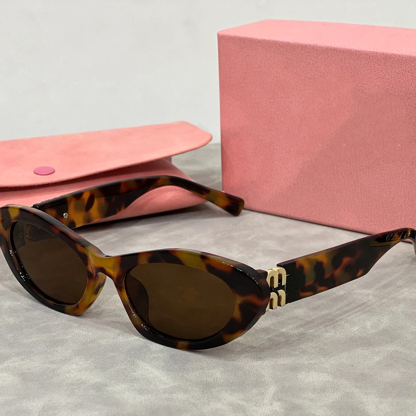 2024 New Spring Summer retro party Acetate Women Sunglasses For Female Men Brand Designer Futuristic Weird For UV Sun Glasses cat eye 6149 Top Quality1