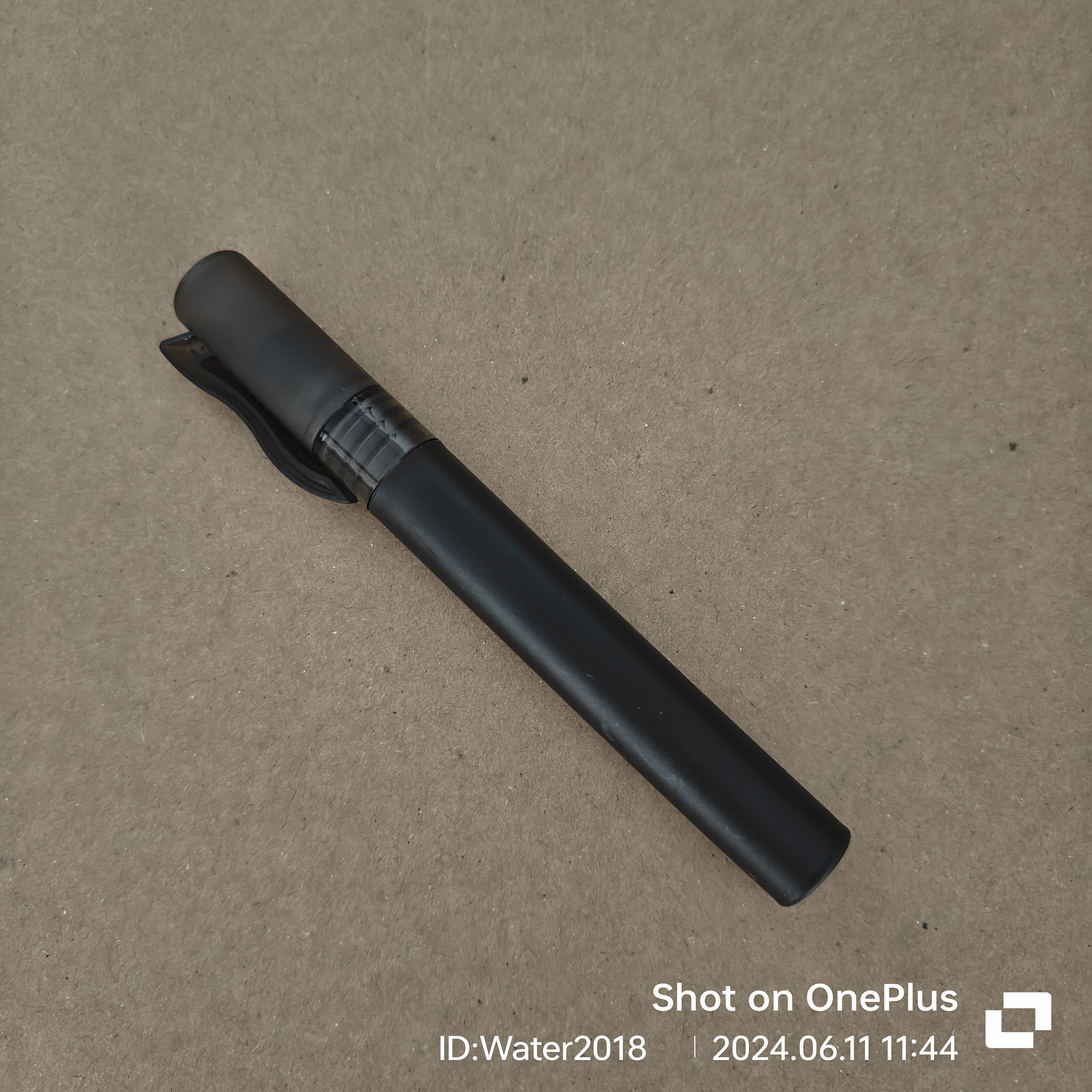 10ML Mini Pen Perfume Bottle Spray Bottles Sample Small Empty Containers Fragrances Atomizer Refillable Bottlees