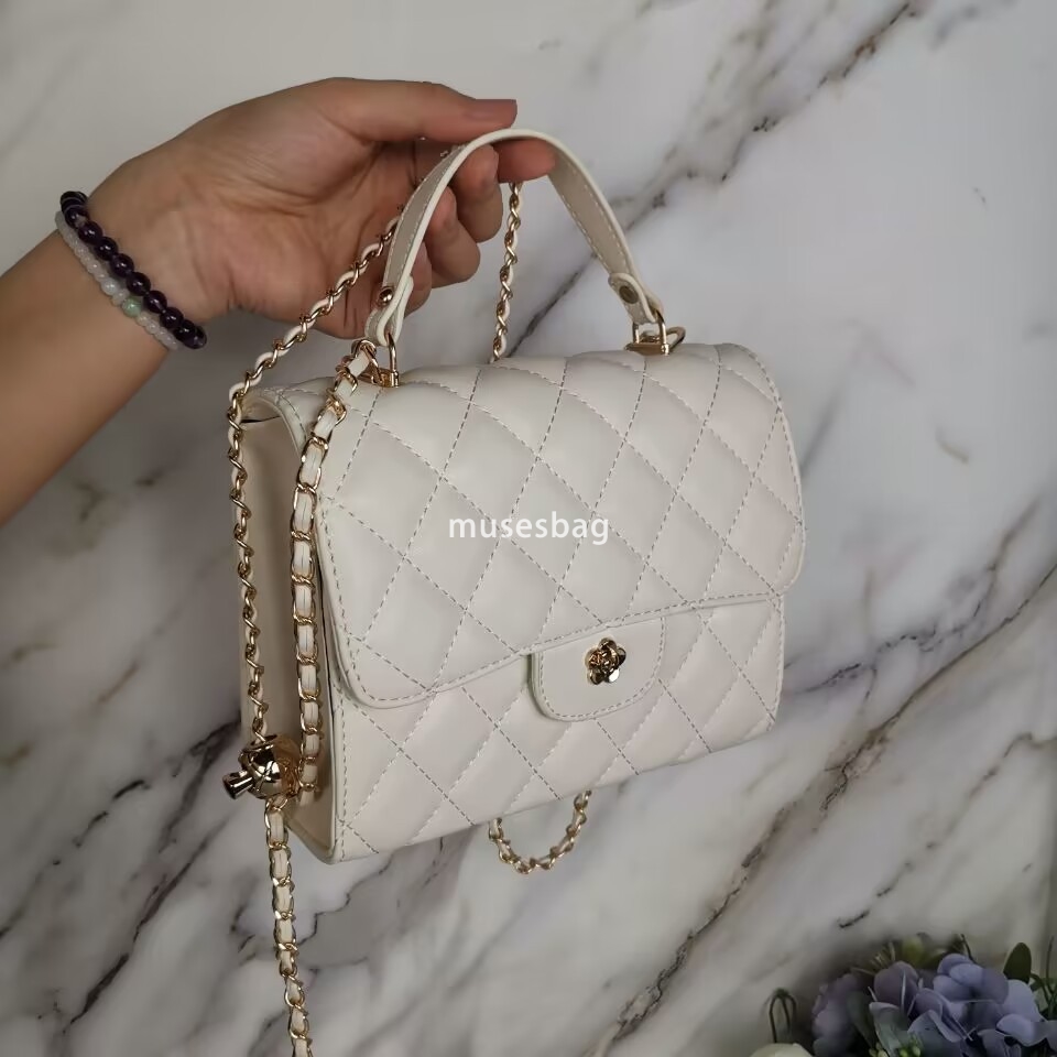 New Fashionable Small Fragrant Style Mini Bag High grade Handheld Small Square Bag Female Small Crowd Lingge Chain Versatile Crossbody